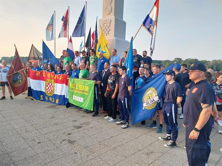 Slika /02_vijesti/2025/6 - lipanj/Ultramaraton/VUKOVAR 2.jpg